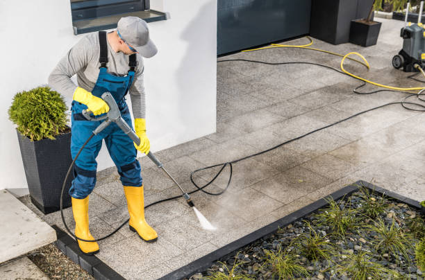 Best Residential Pressure Washing Services  in Medford, NY